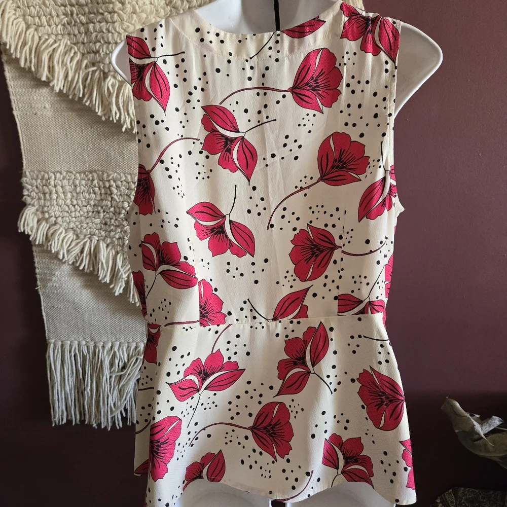 Cabi Pink Floral Polka Dot Blouse Sleeveless Button Front Cream Lightweight Chic - Picture 4 of 5